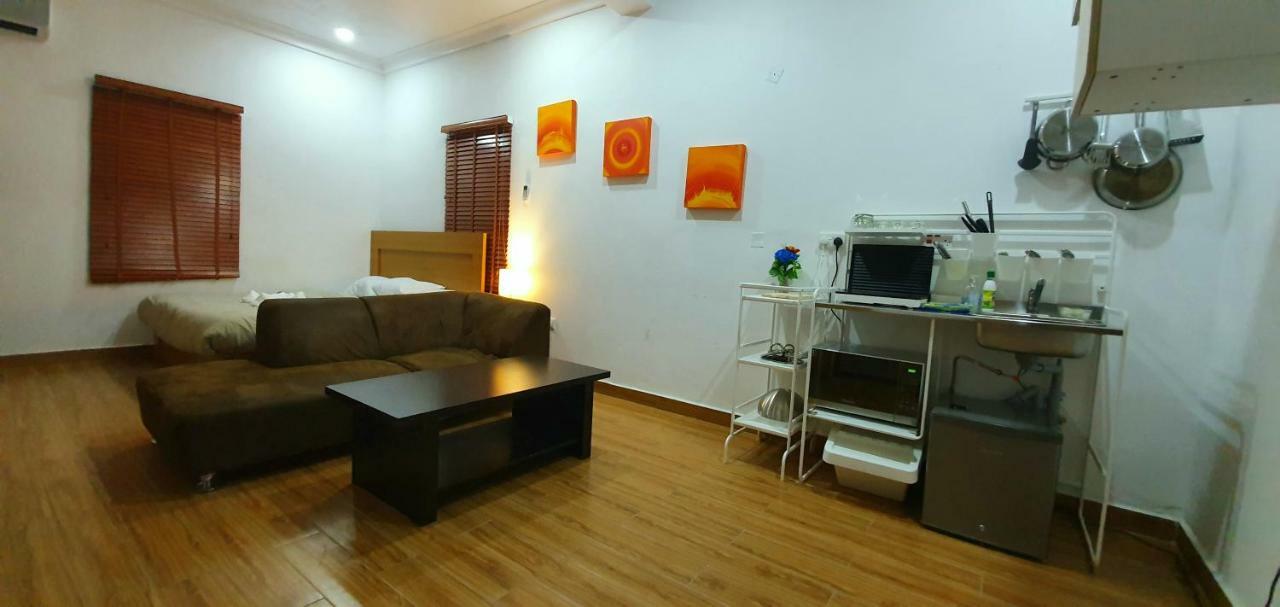 Taverna Lounge & Boutique Hotel พอร์ต ฮาร์คอร์ท ภายนอก รูปภาพ
