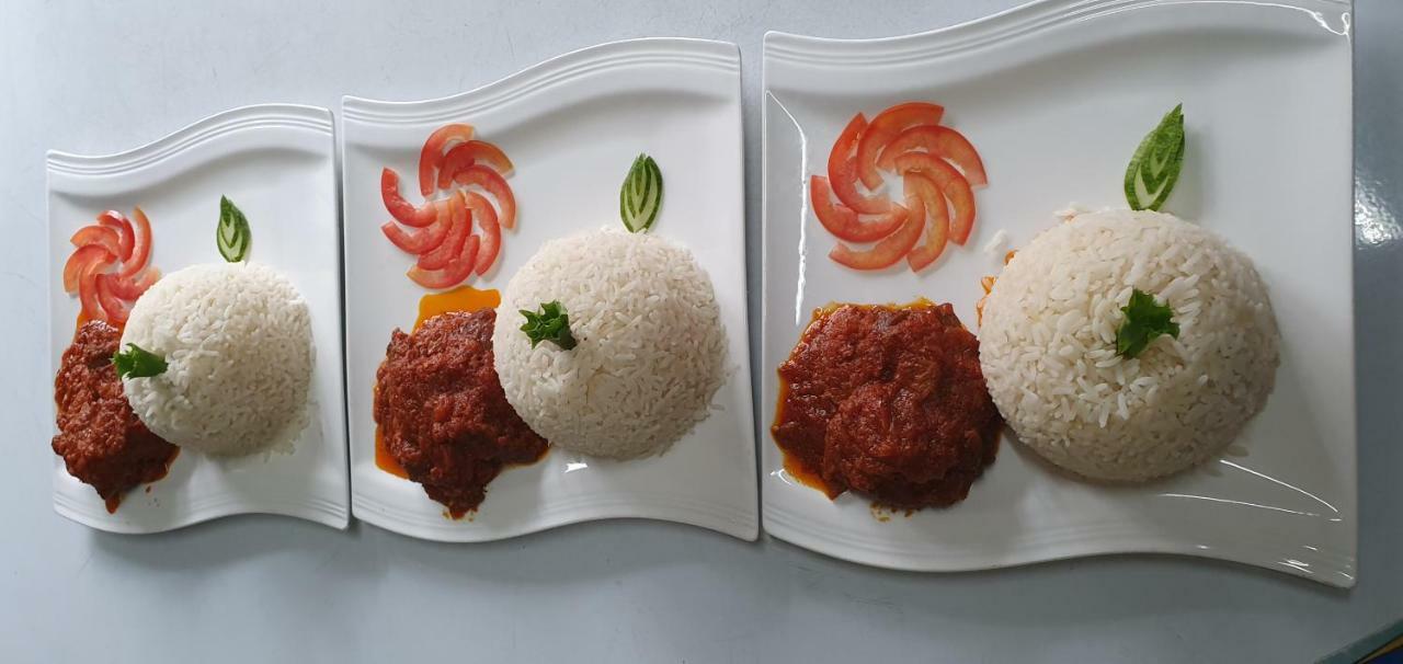 Taverna Lounge & Boutique Hotel พอร์ต ฮาร์คอร์ท ภายนอก รูปภาพ